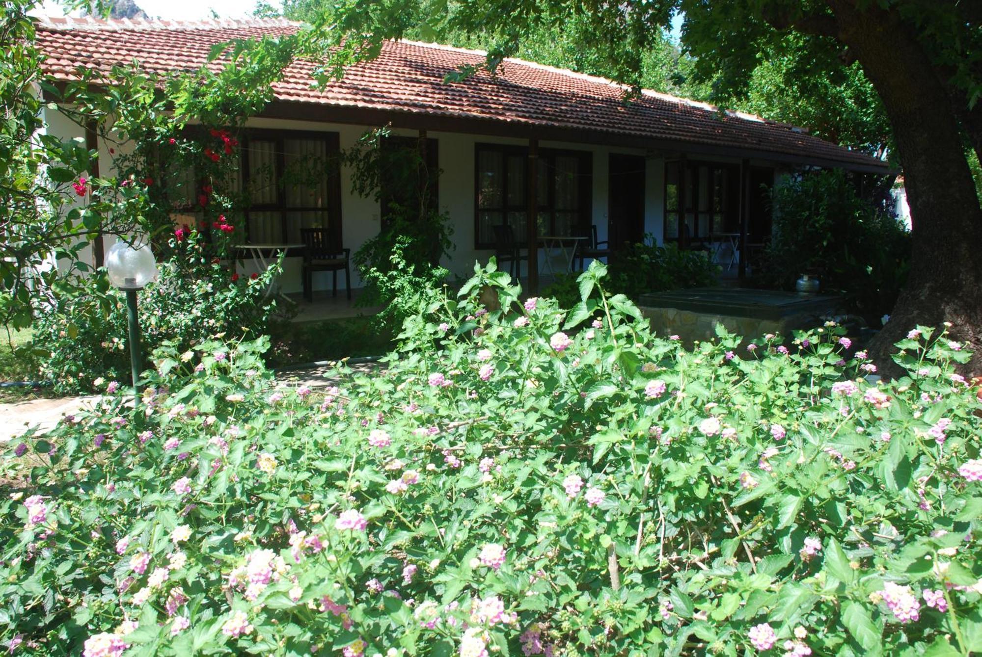 Dolunay Apart Hotel Чирали Экстерьер фото